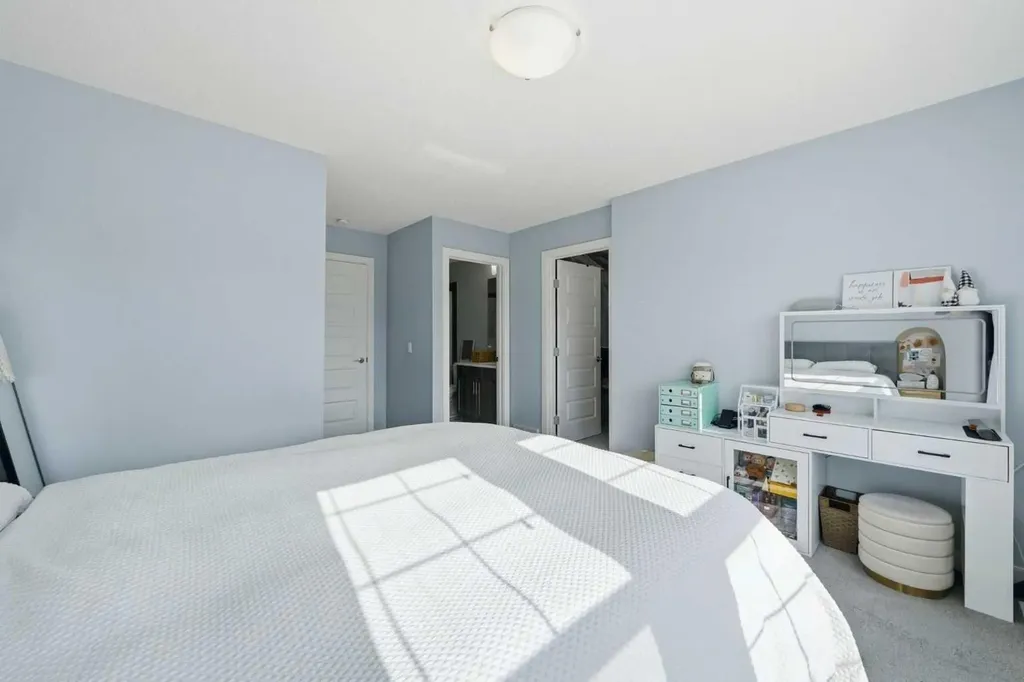 125 Evanston Hill NW Calgary AB T3P 1J7