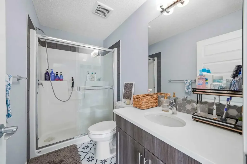 125 Evanston Hill NW Calgary AB T3P 1J7