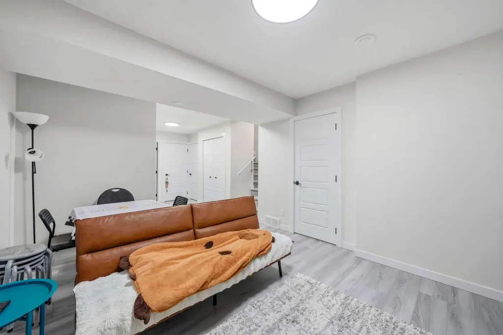 125 Evanston Hill NW Calgary AB T3P 1J7