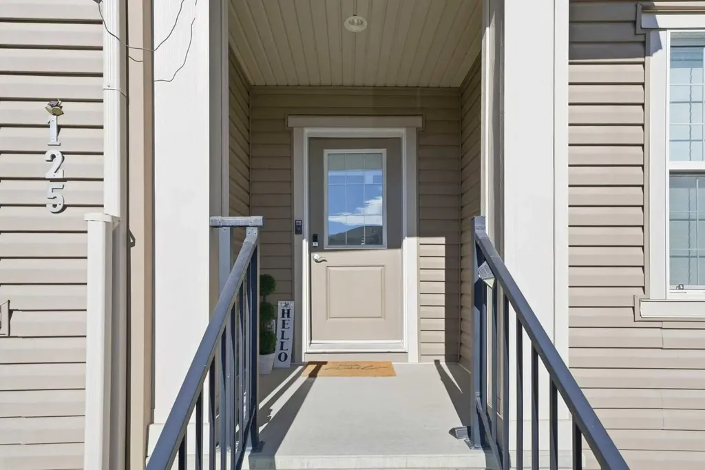 125 Evanston Hill NW Calgary AB T3P 1J7