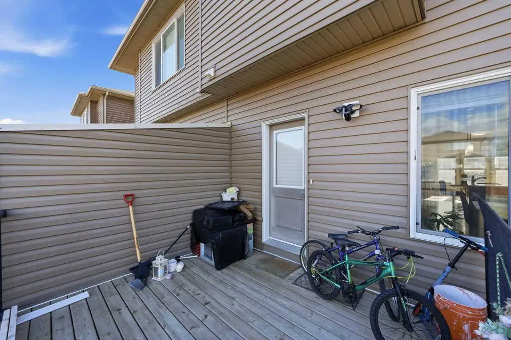 125 Evanston Hill NW Calgary AB T3P 1J7
