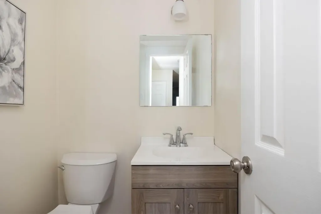 121 Erindale Road Fort Mcmurray AB T9H 4N4