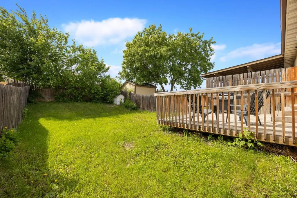 121 Erindale Road Fort Mcmurray AB T9H 4N4