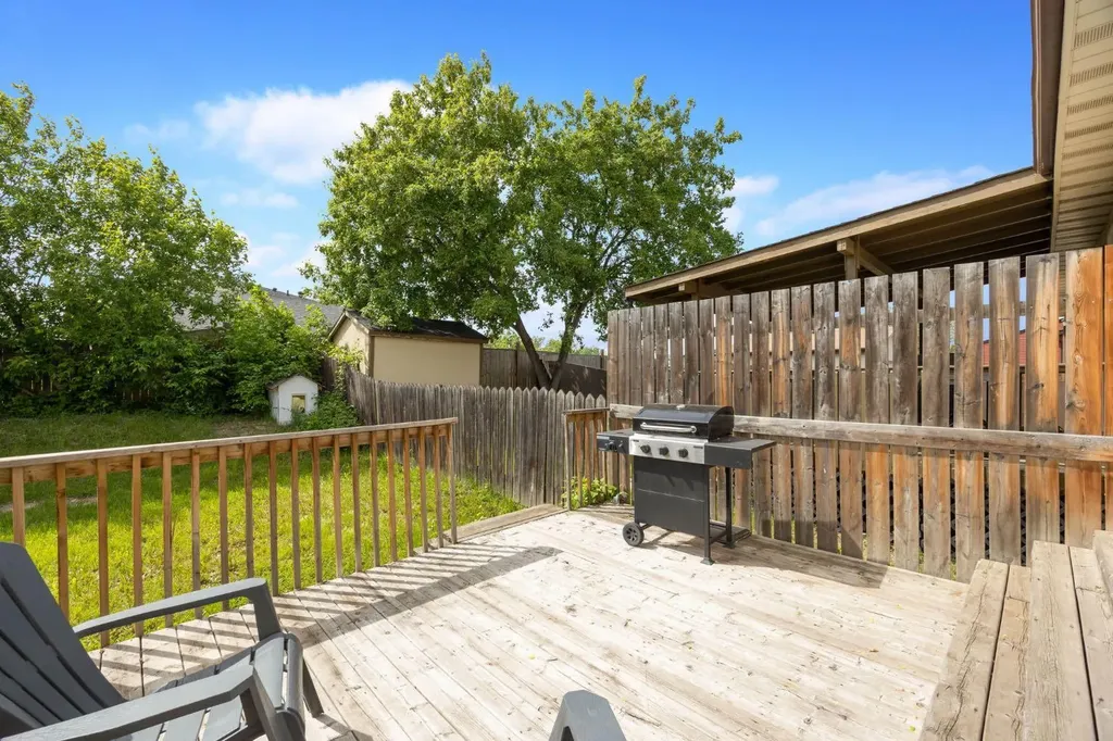 121 Erindale Road Fort Mcmurray AB T9H 4N4