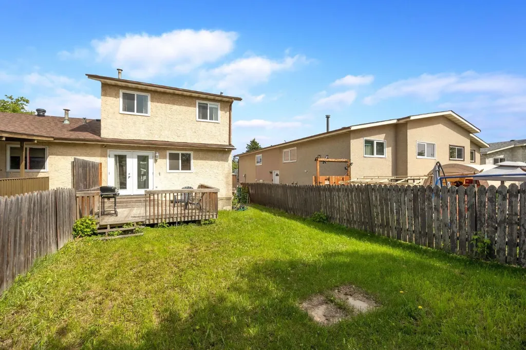 121 Erindale Road Fort Mcmurray AB T9H 4N4