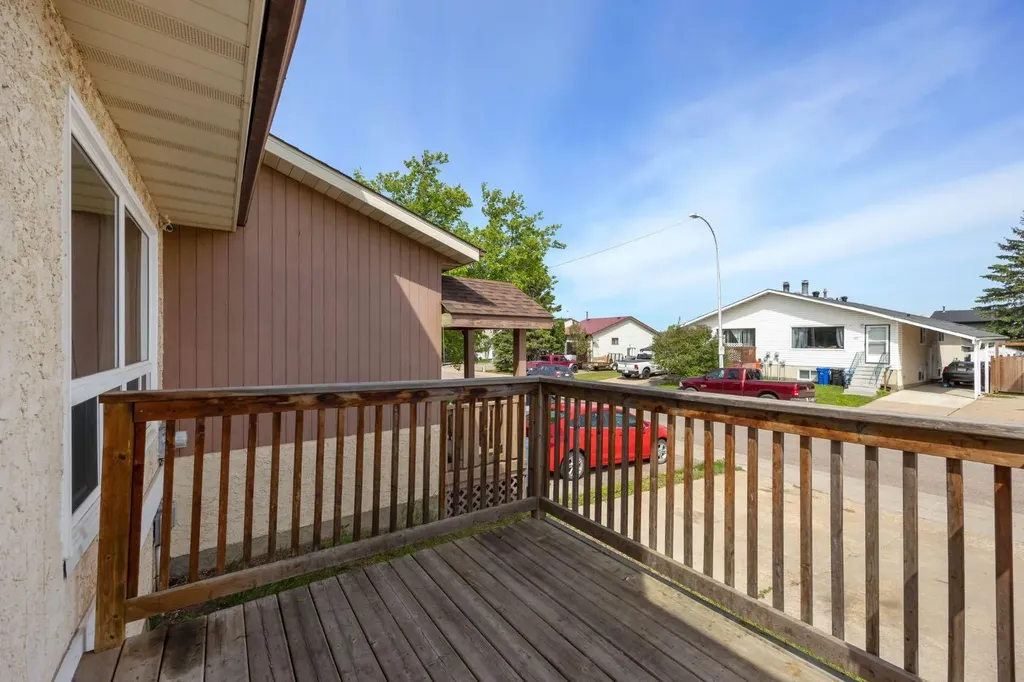 121 Erindale Road Fort Mcmurray AB T9H 4N4