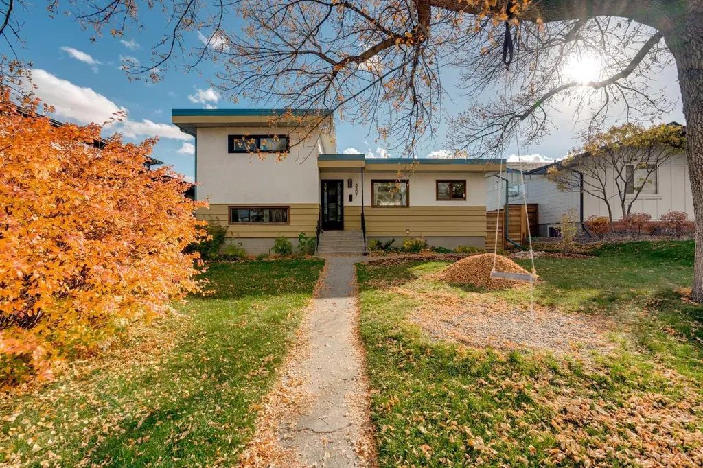 3507 35 Avenue SW Calgary AB T3E 1A2
