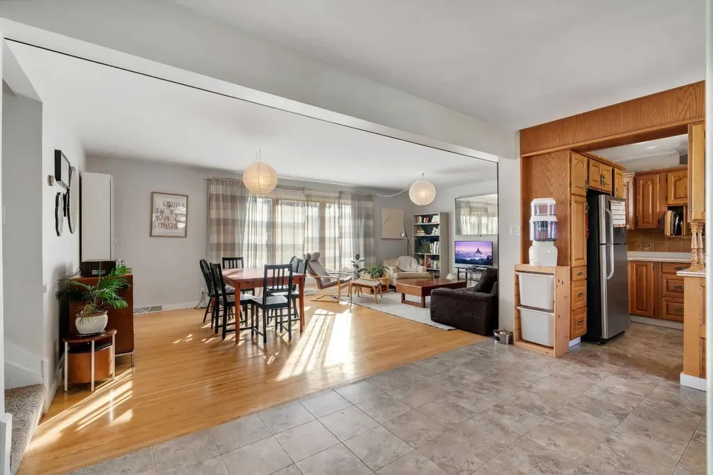 3507 35 Avenue SW Calgary AB T3E 1A2