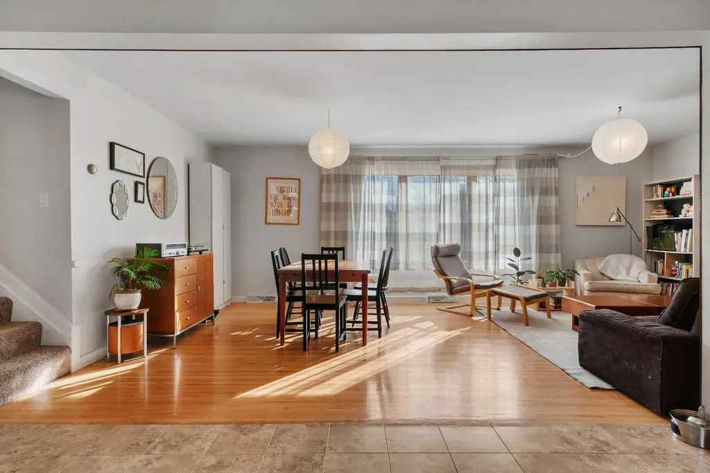 3507 35 Avenue SW Calgary AB T3E 1A2
