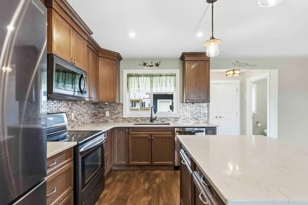 375 Prospect Drive Fort Mcmurray AB T9K 0T8