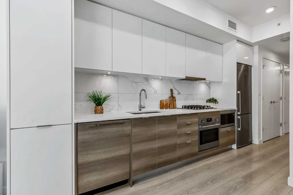 138 Waterfront Court SW Calgary AB T2P 1L1