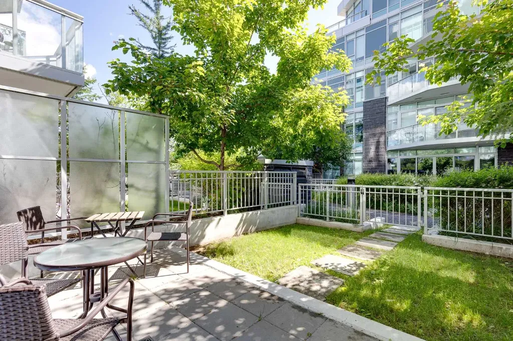 138 Waterfront Court SW Calgary AB T2P 1L1