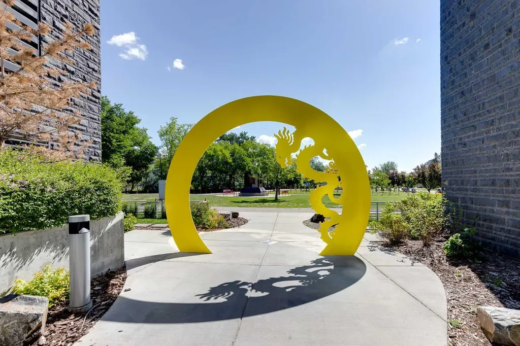 138 Waterfront Court SW Calgary AB T2P 1L1