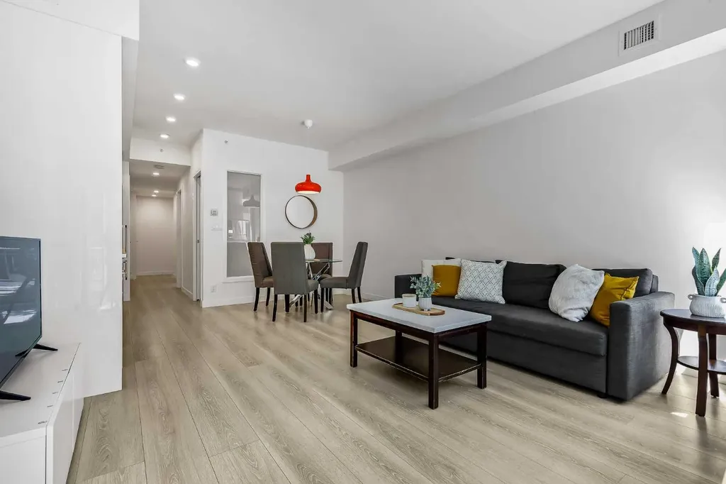 138 Waterfront Court SW Calgary AB T2P 1L1
