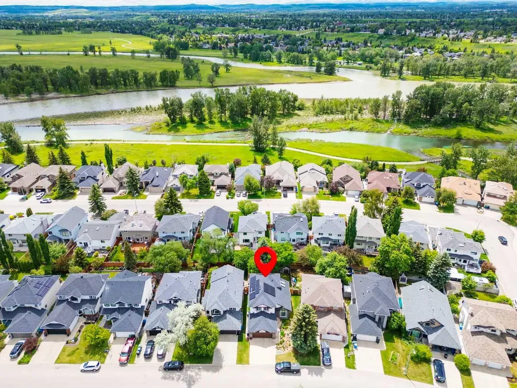 67 Douglas Shore Close SE Calgary AB T2Z 2K7