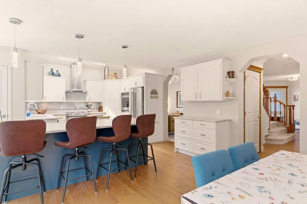 67 Douglas Shore Close SE Calgary AB T2Z 2K7