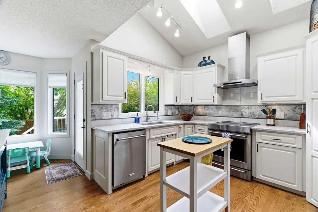 67 Douglas Shore Close SE Calgary AB T2Z 2K7
