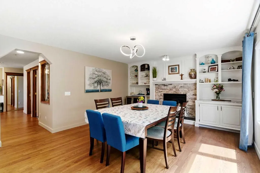 67 Douglas Shore Close SE Calgary AB T2Z 2K7