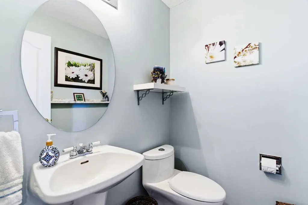 67 Douglas Shore Close SE Calgary AB T2Z 2K7