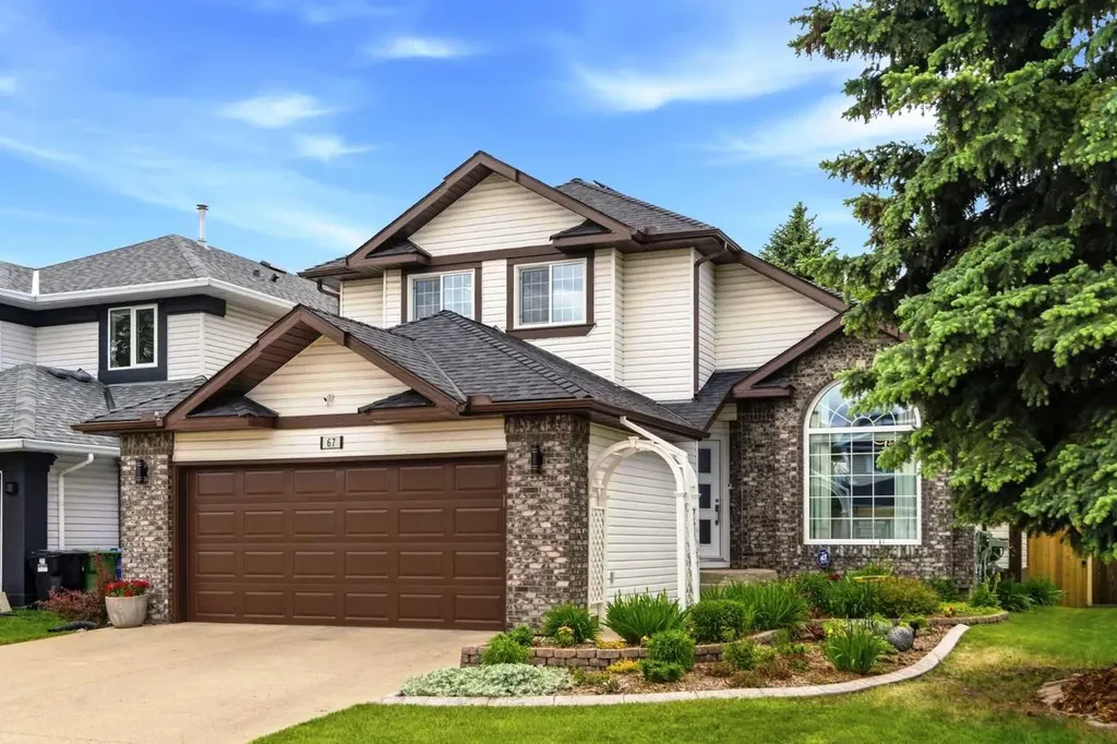 67 Douglas Shore Close SE Calgary AB T2Z 2K7