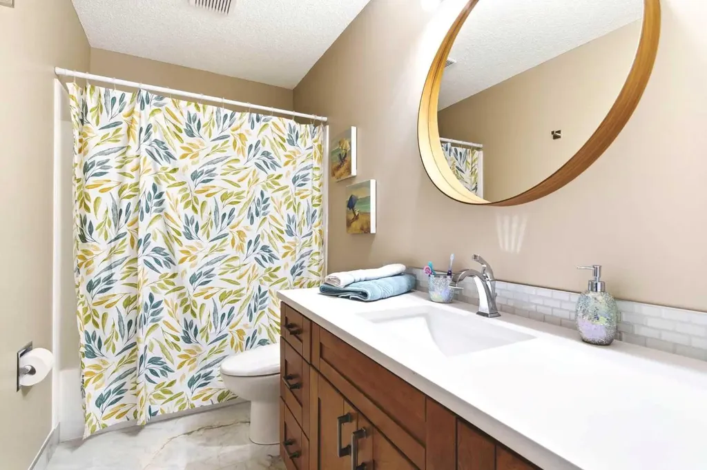 67 Douglas Shore Close SE Calgary AB T2Z 2K7