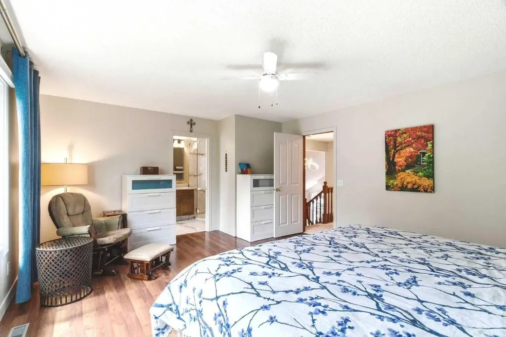 67 Douglas Shore Close SE Calgary AB T2Z 2K7