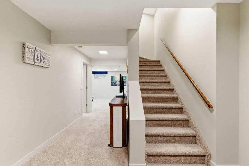 67 Douglas Shore Close SE Calgary AB T2Z 2K7