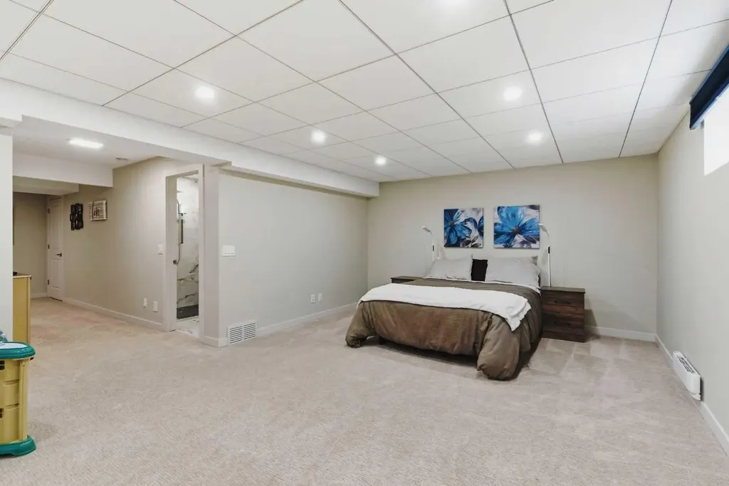 67 Douglas Shore Close SE Calgary AB T2Z 2K7