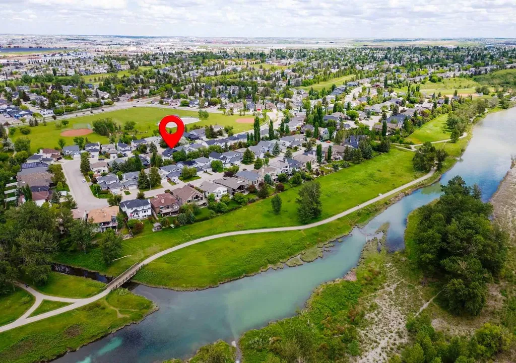 67 Douglas Shore Close SE Calgary AB T2Z 2K7