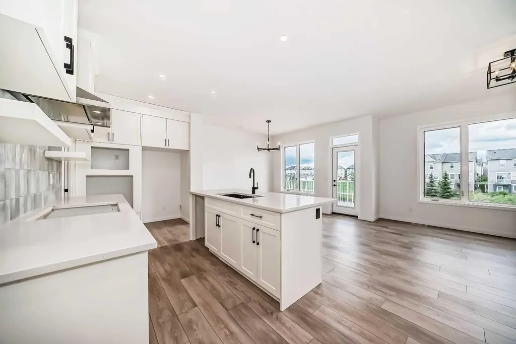 310 Montrose Crescent SE High River AB T1V 0L1
