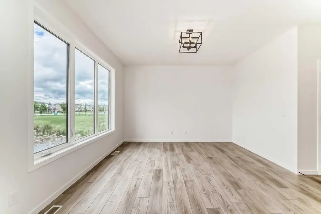 310 Montrose Crescent SE High River AB T1V 0L1