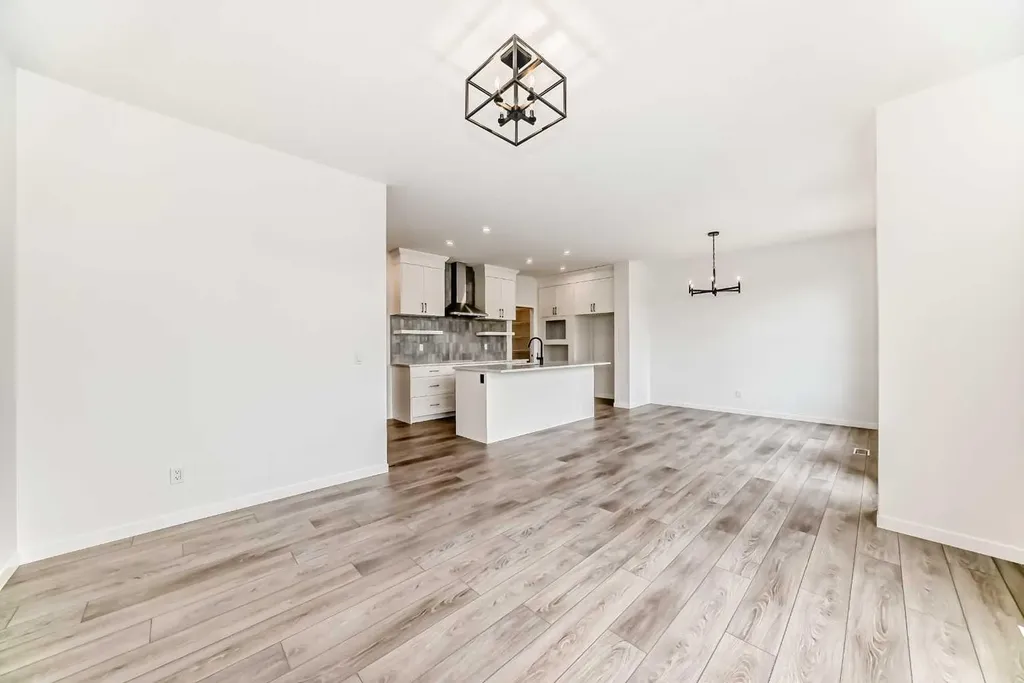 310 Montrose Crescent SE High River AB T1V 0L1