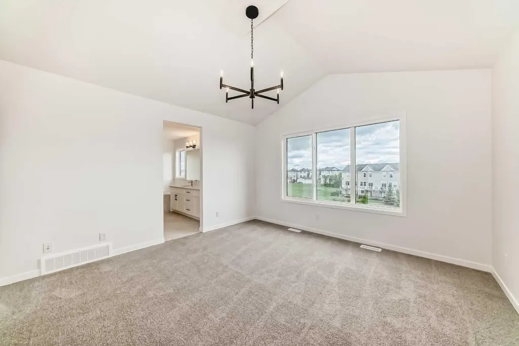 310 Montrose Crescent SE High River AB T1V 0L1