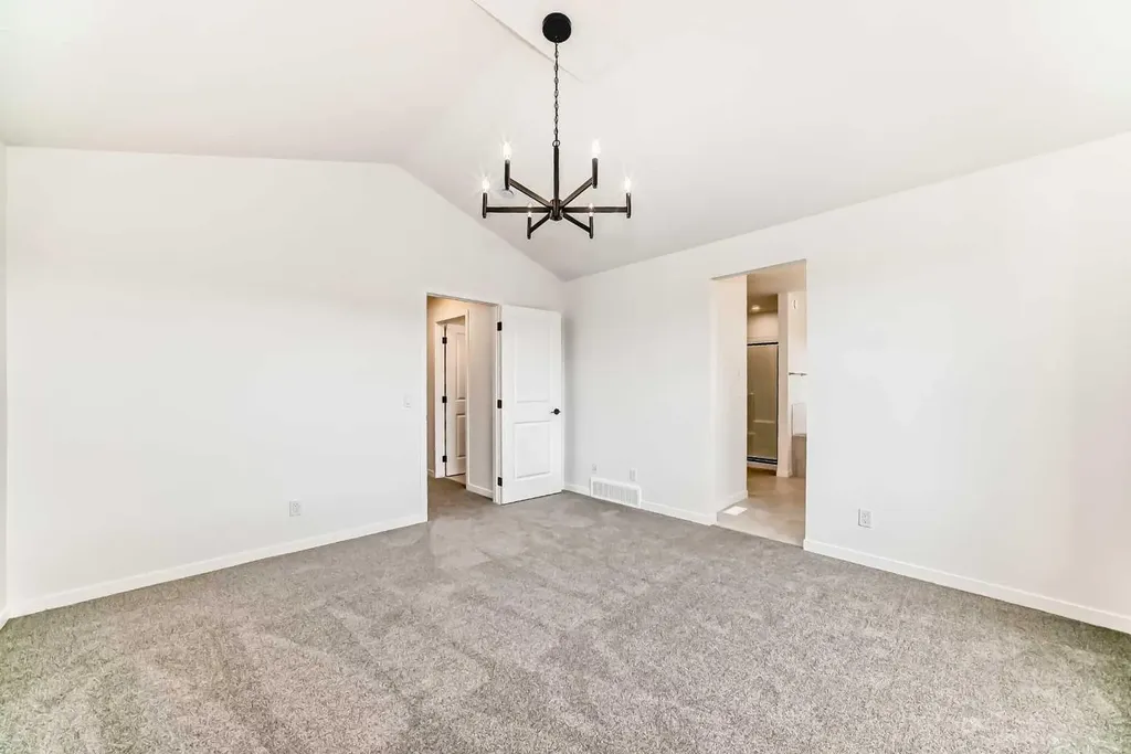 310 Montrose Crescent SE High River AB T1V 0L1