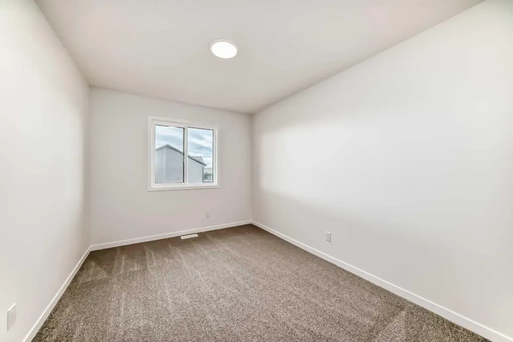 310 Montrose Crescent SE High River AB T1V 0L1