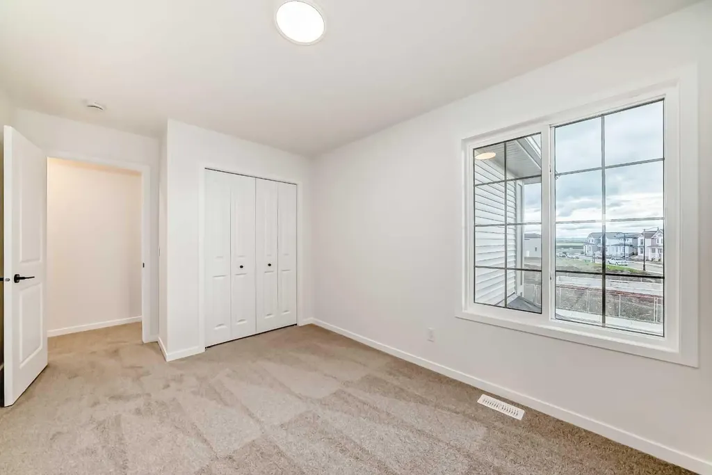310 Montrose Crescent SE High River AB T1V 0L1
