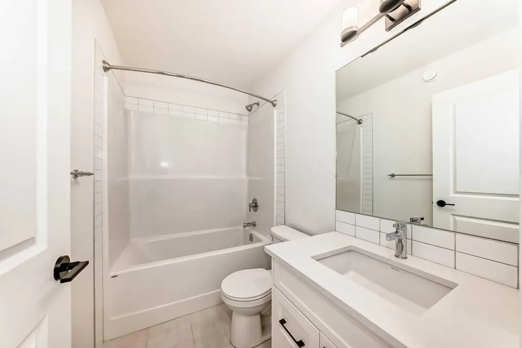 310 Montrose Crescent SE High River AB T1V 0L1