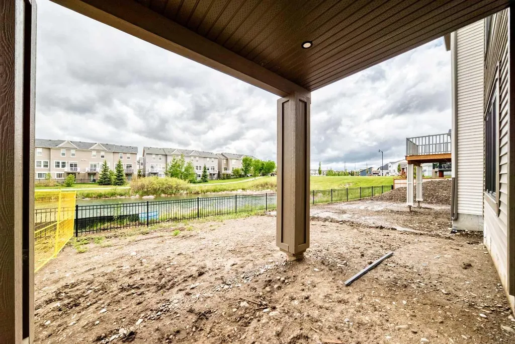 310 Montrose Crescent SE High River AB T1V 0L1