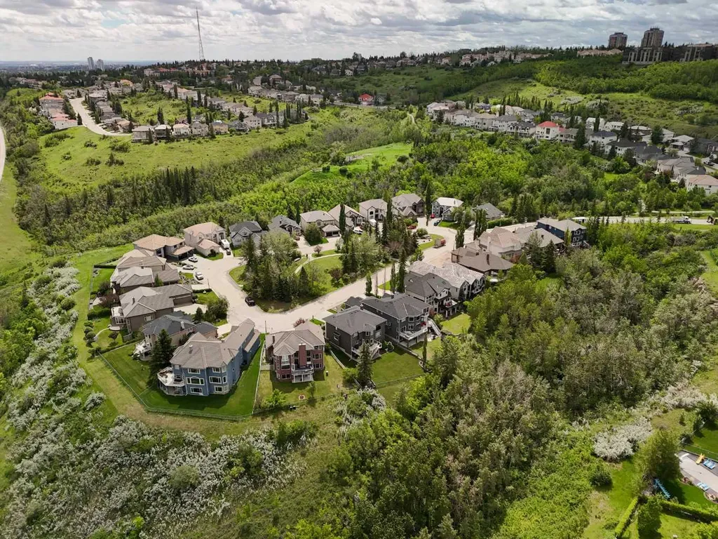 70 Patterson Close SW Calgary AB T3H 3K2