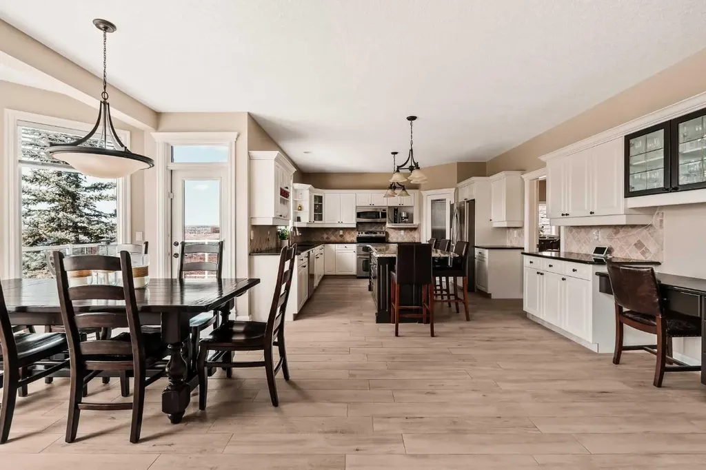 70 Patterson Close SW Calgary AB T3H 3K2