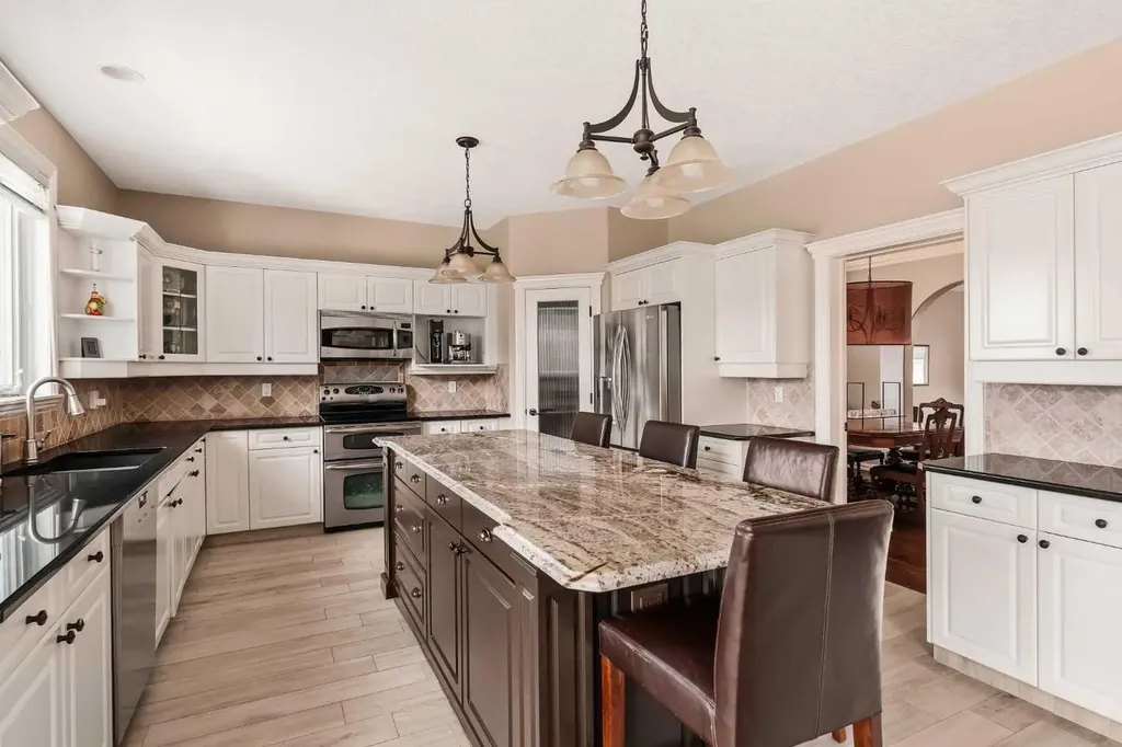 70 Patterson Close SW Calgary AB T3H 3K2
