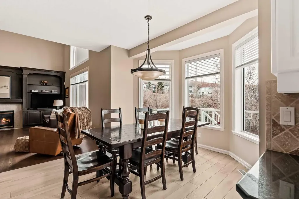70 Patterson Close SW Calgary AB T3H 3K2