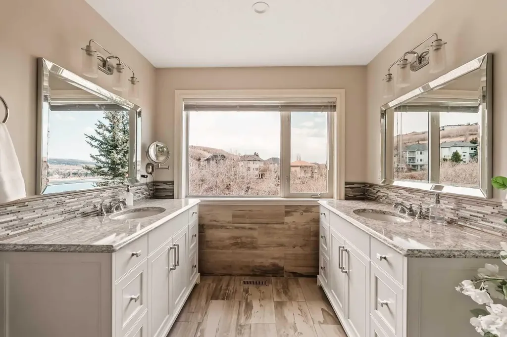 70 Patterson Close SW Calgary AB T3H 3K2
