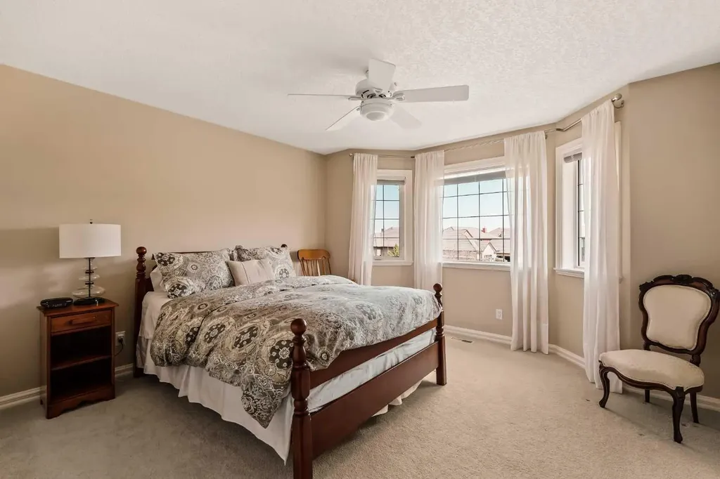 70 Patterson Close SW Calgary AB T3H 3K2