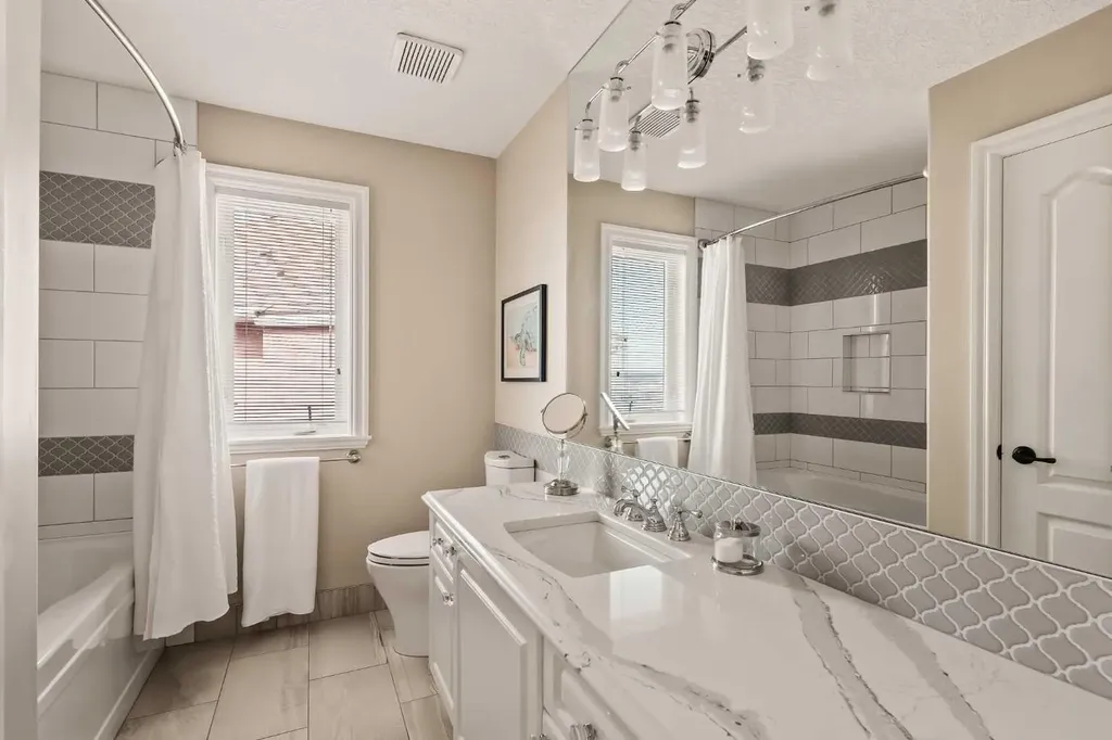 70 Patterson Close SW Calgary AB T3H 3K2
