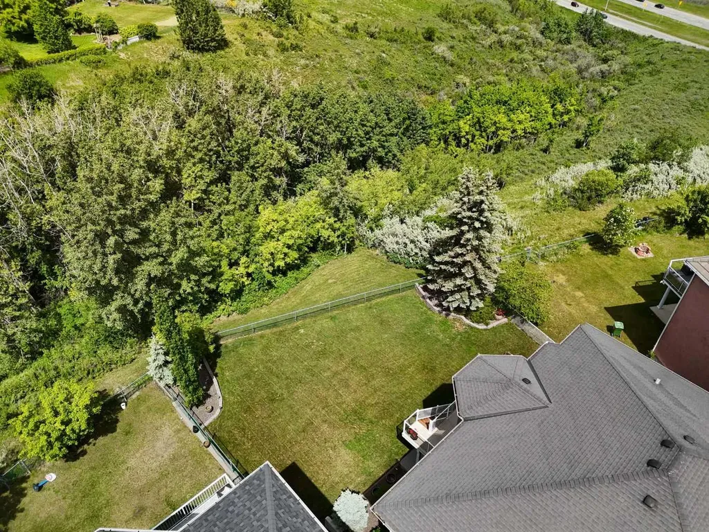 70 Patterson Close SW Calgary AB T3H 3K2