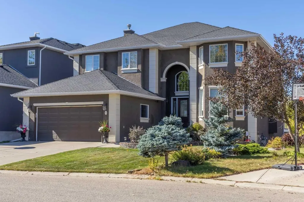 70 Patterson Close SW Calgary AB T3H 3K2