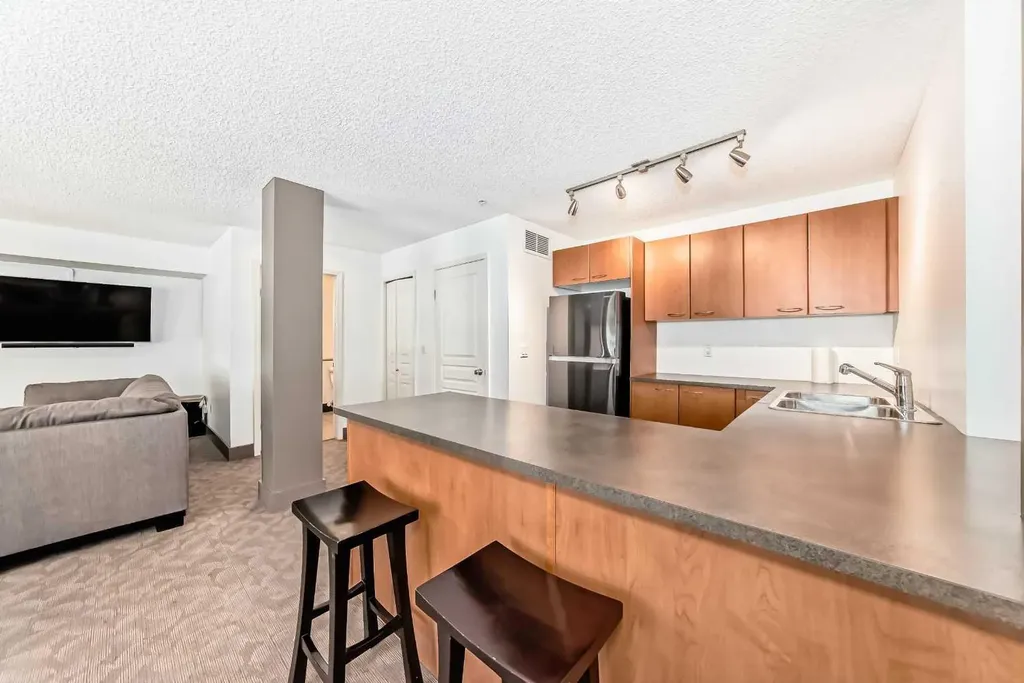 5115 Richard Road SW Calgary AB T3E 7M7