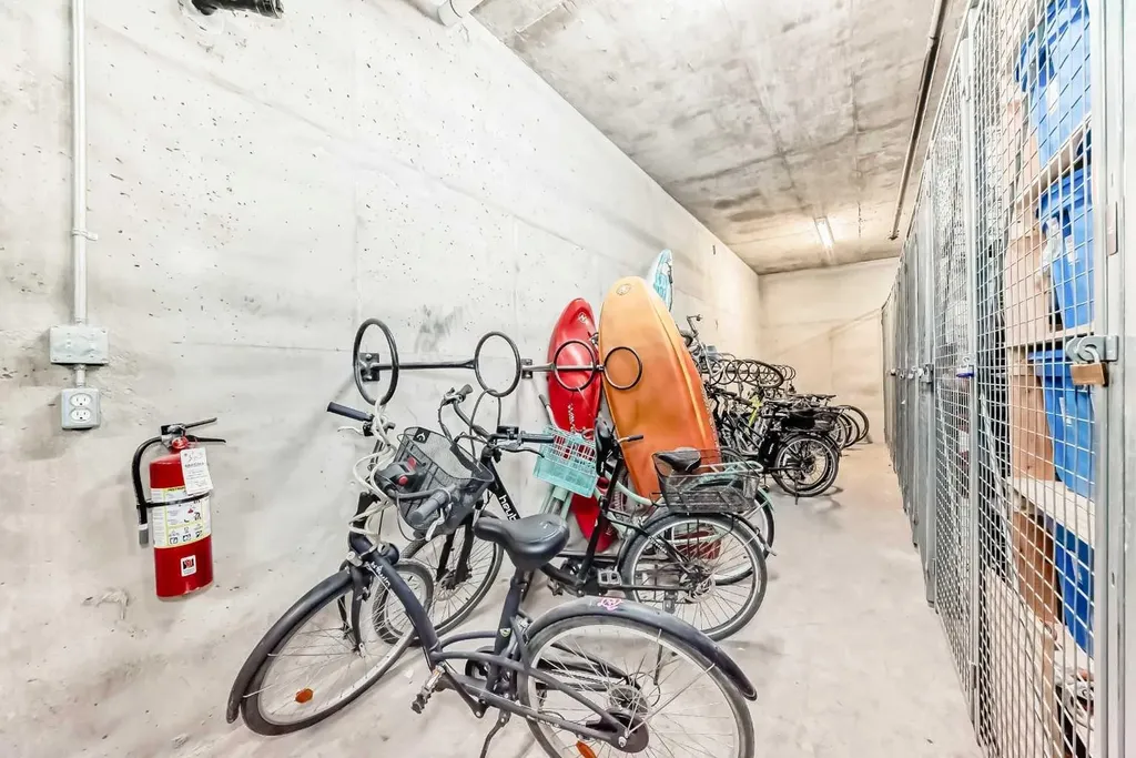 5115 Richard Road SW Calgary AB T3E 7M7