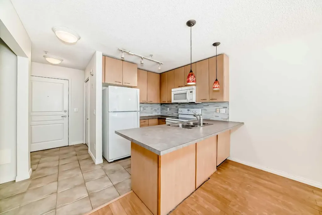 5115 Richard Road SW Calgary AB T3E 7M7